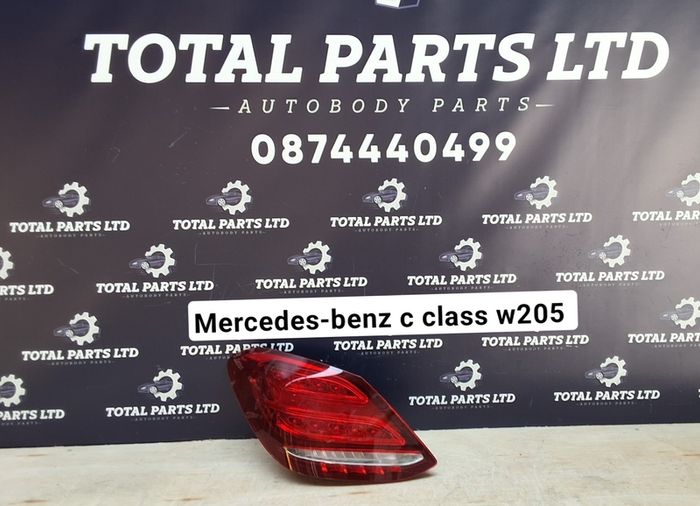 Mercedes-benz c class w205 taillight