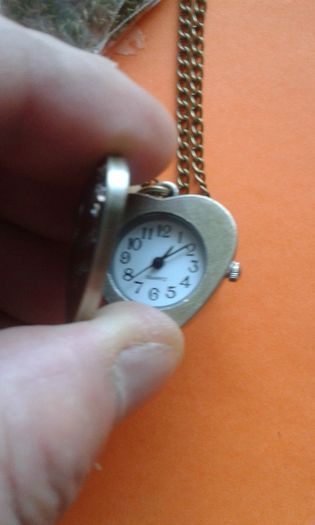 New Heart Neckchain Watch
