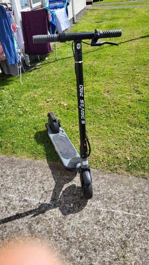 Electric scooter