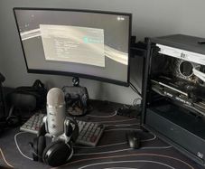 COMPLETE 250Hz Pro-Gaming & VR Station