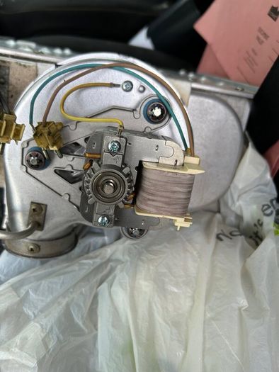 Gas boiler fan