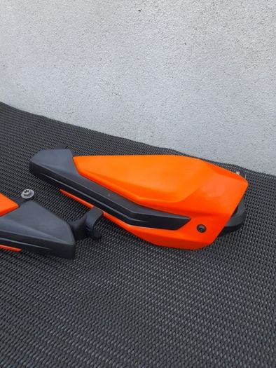 KTM 690 SMCR Handguards