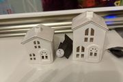 Set of two mini houses