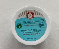 First aid beauty facial radiance pads