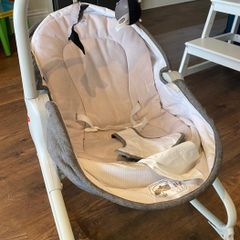 Tiny love 3 in 1 rocker/napper