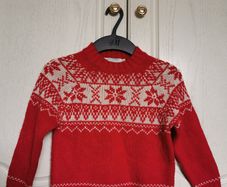 Christmas jumper size 4-5