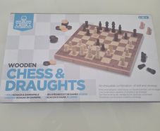 Wooden cheess/draughts brand new never used only open the box
