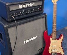 Squire by Fender Strat & Hartke GT60 Piggyback Amp