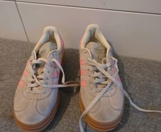 Adidas Gazelle Bold Shoes size 4/36
