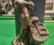 bronze molly malone