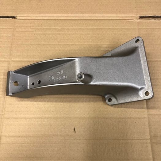 BMW E39 Engine arms / brackets