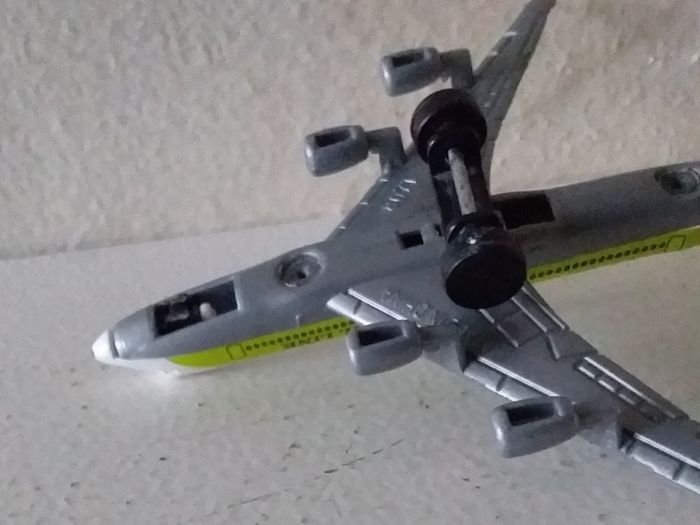 Global Link Airlines - Diecast Aircraft (2)
