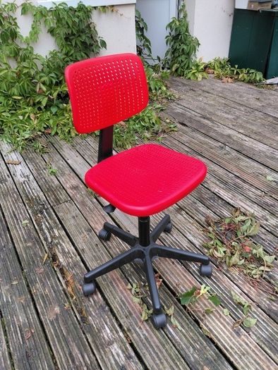 office chair (Ikea)