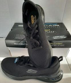 New Skechers runners mens in box