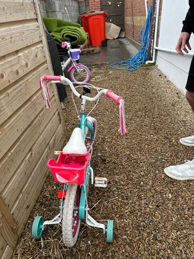 Girls bike