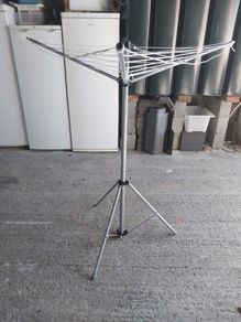 Clothes hanger