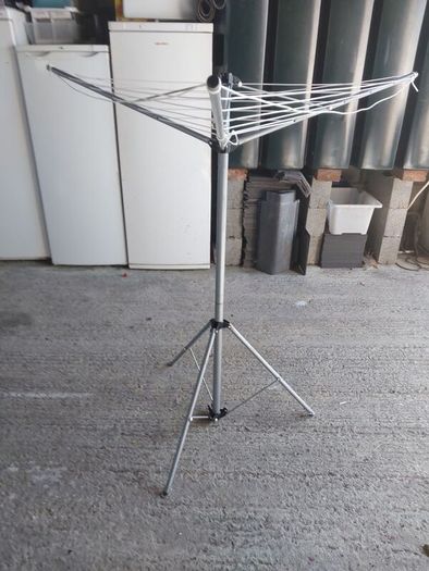 Clothes hanger