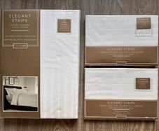 NEW Elegant Stripe Luxury Jacquard Duvet Cover set in white, made of 100% cotton with a 200 thread count  & 2 Elegant Stripe Luxury Jacquard Pillowcase