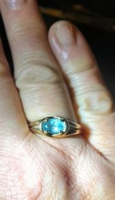 Beautiful 9k gold blue topaz ring