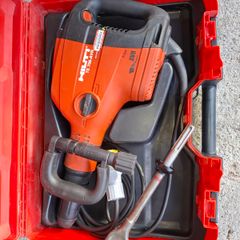 Hilti Breaker