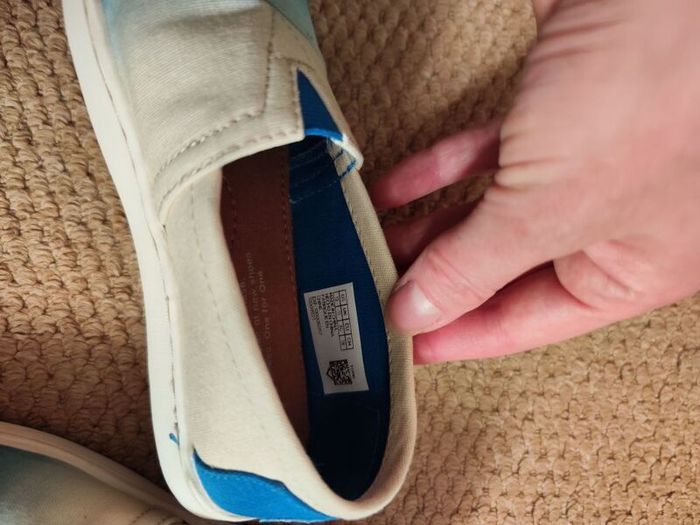 Toms shoes