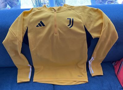 adidas juventus yellow