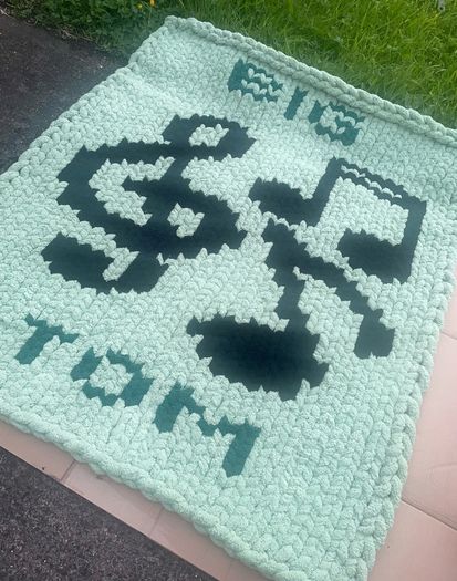 Custom Handmade Chunky Knit Blankets Available