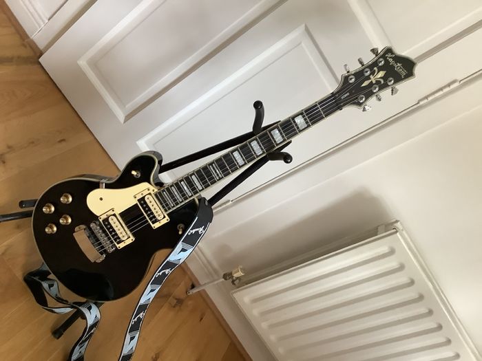Lefthanded Hagstrom  Swede  Les Paul. +as New Case.