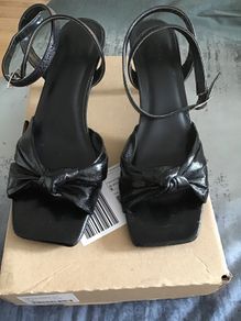 Black Strapy Heels Size 6/39