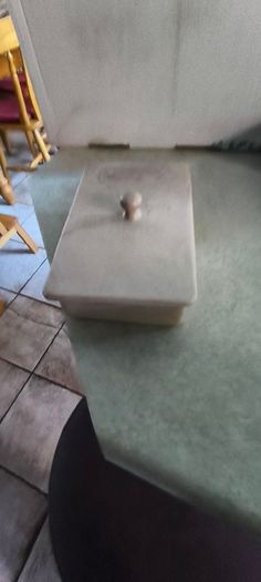 2 Different itmes--1- small travel jewelry case or organizer 12.00 euro. 2-trinklet stone box with lid and nop or could be butter dish,15.00 euro.