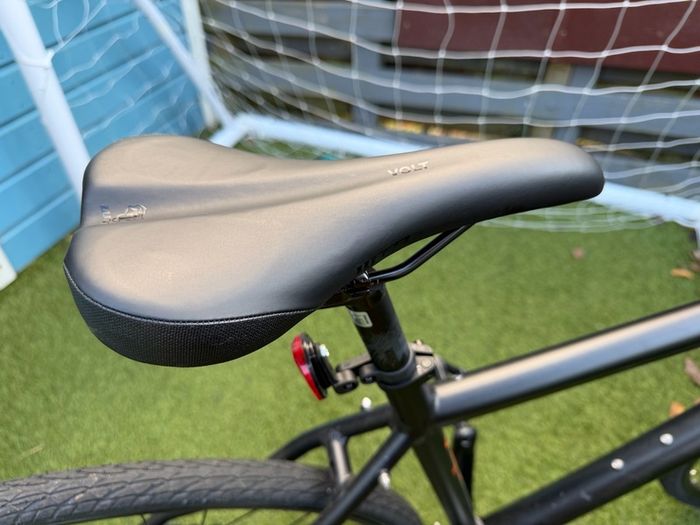 Men's Hybrid Bicycle large - as new 1 year old - rarely used...600 euro new.