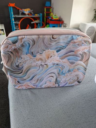 Women's handbags
