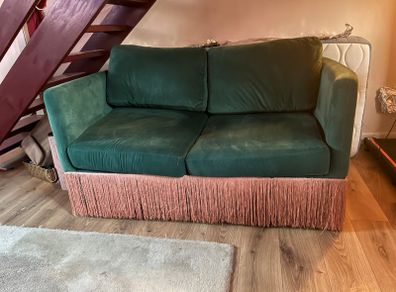Green Velvet 2-Seater Sofa Bed with Pink Fringe