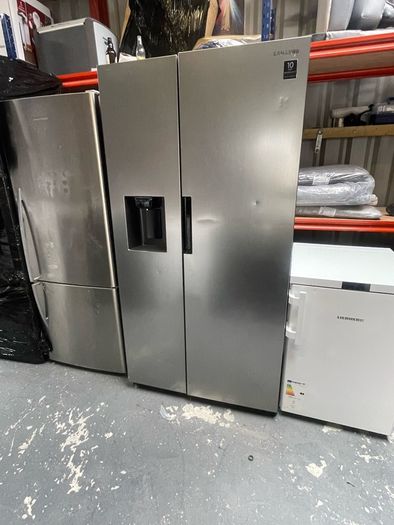 Samsung American fridge freezer