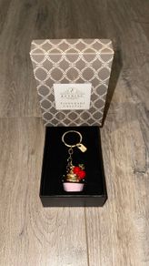 Tipperary Crystal Gold and Pink Cupcake with Red Cherries Keyring