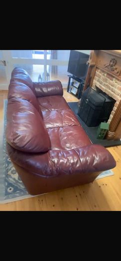 Burgundy 3-seater leather sofa