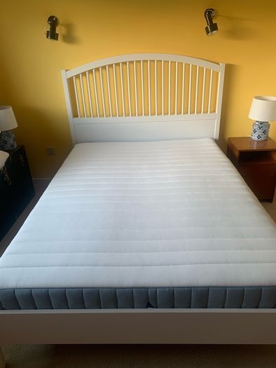 King size bed with brand new IKEA mattress, only slept on for 10 nights