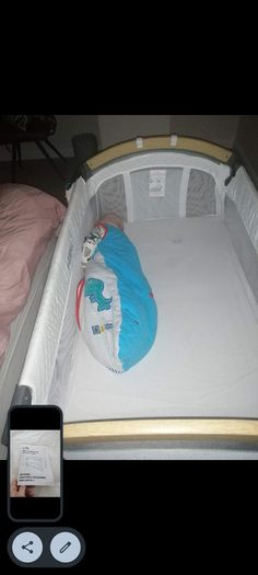 Cot/next to me