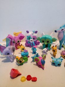 Animal Jam Figures