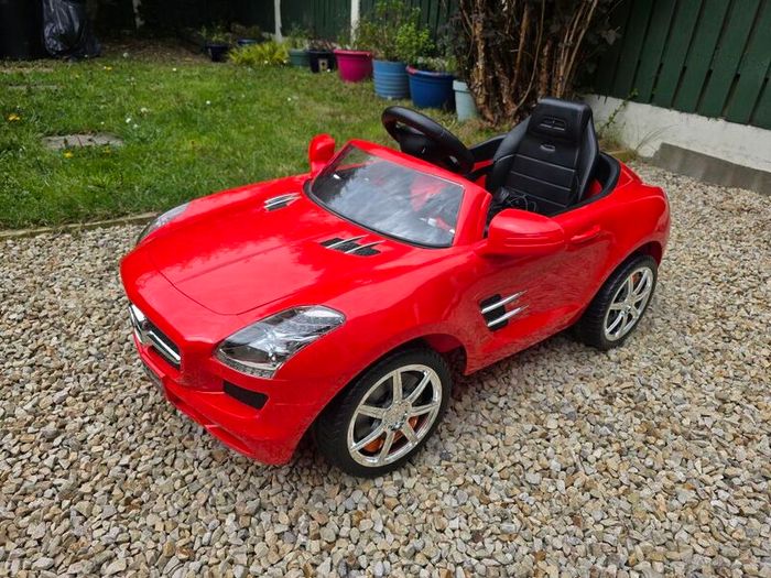 6V Mercedes Benz Sls Ride-On Car