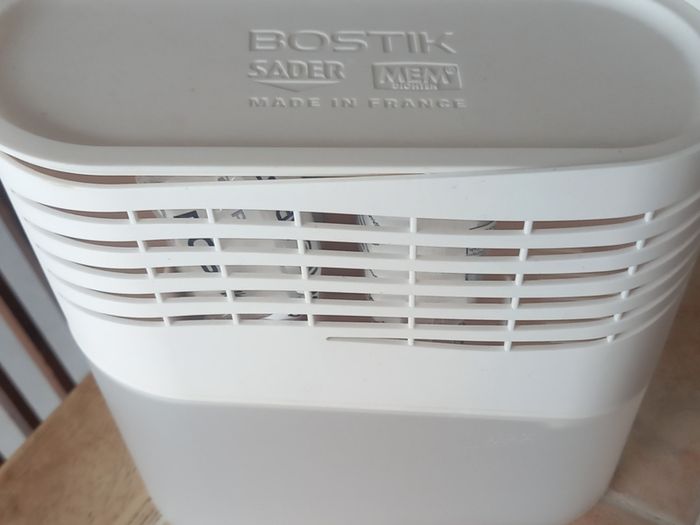Bostik humidity absorber