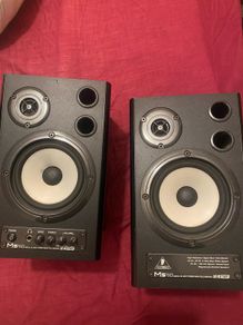 Behringer powered monitors and line 6 interface