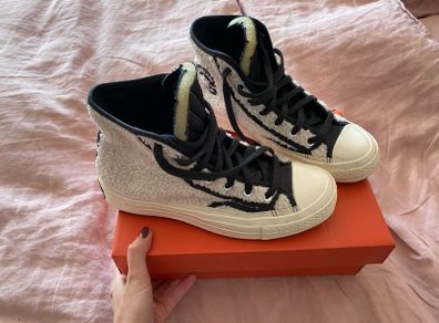 Converse Sherpa Chuck 70 Boots size 4