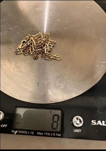 Solid 9ct gold -8 grams -21 inches -vintage chain