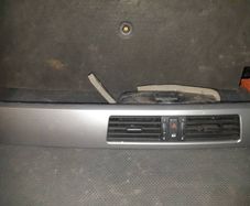 Bmw E60 Front Dash Trim 7129234  With Air Vent