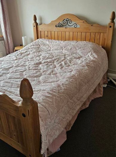 Wooden King Size Bed Set, Bed,Drawers & Locker
