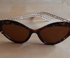 New pair of brown vintage sunglasses