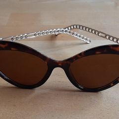 New pair of brown vintage sunglasses