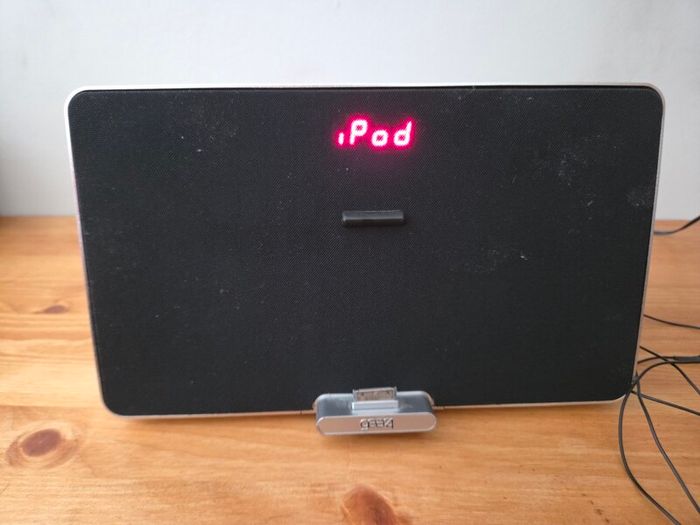 Gear radio