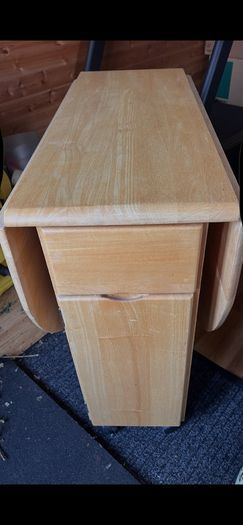 dining table size when opened 135cm x 85cm